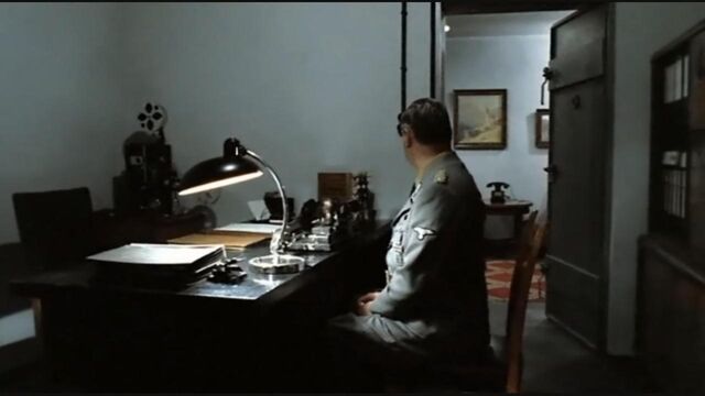 File:Grawitz in office.jpg