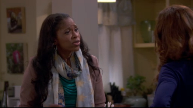 File:Ellietrickingnora.png