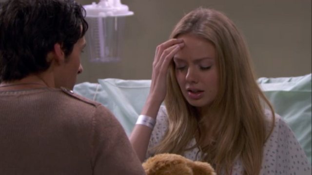 File:Chloeworriedohno.png