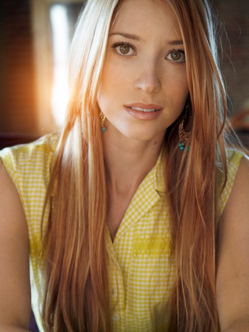 File:Heather Snell.png