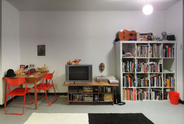 File:13a2 livingroom-6632.jpg