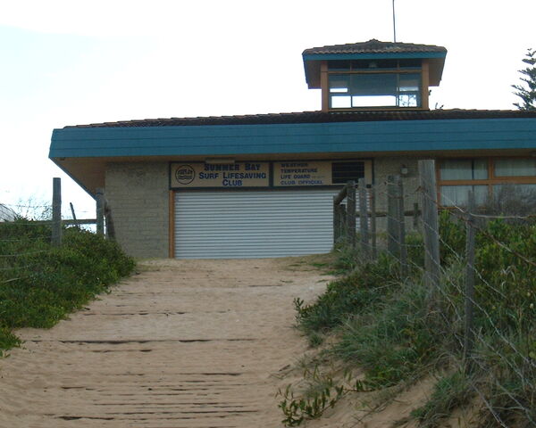 File:Surf club-flickr33638584.jpg