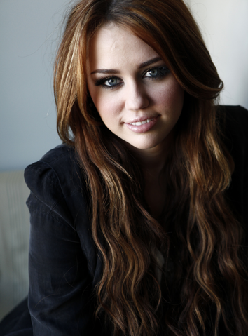 File:Rebecca Robertson.png