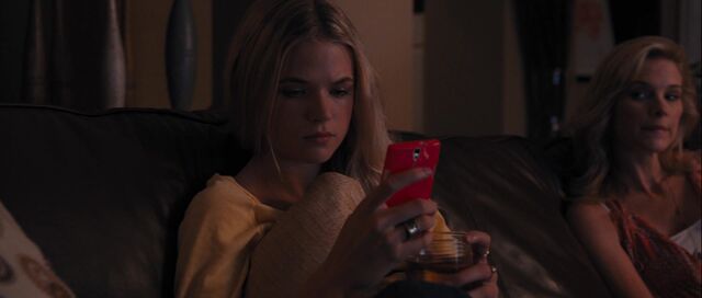 File:Carrie2013Sue.jpg