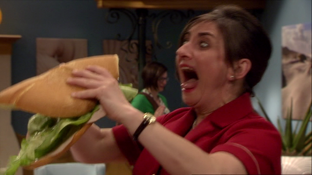 Datei:Ruth sieht Speedy in ihrem Brötchen.png