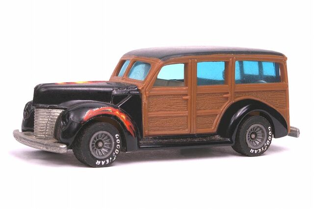 File:'40's Woodie - 3310ff.jpg