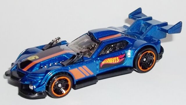 File:HW-2015-130-GT Hunter-RaceTeam.jpg