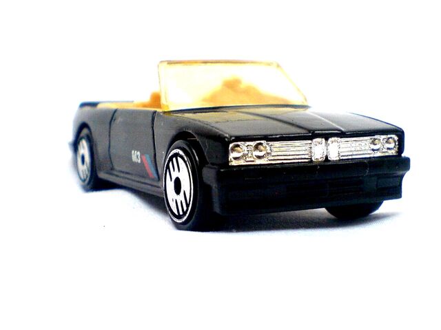 File:1989 BMW 323 b.jpg