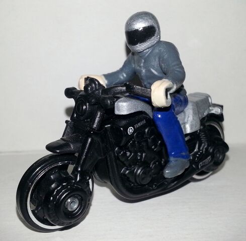File:HW-Motor Cycles-Yamaha Vmax.jpg