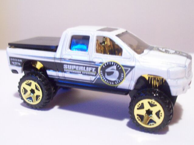 File:2010 Dodge Ram 1500.jpg
