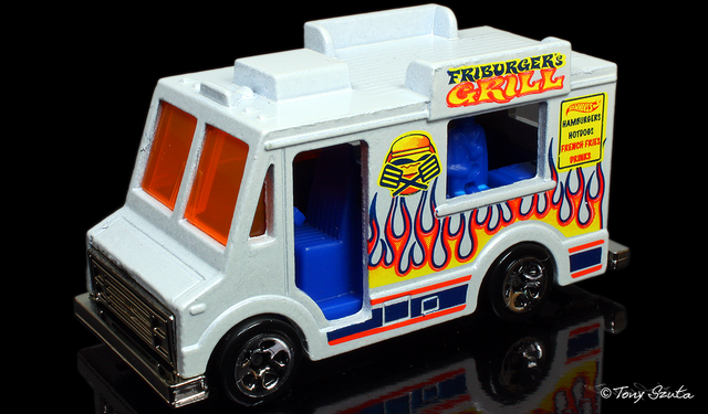 File:Ice cream truck 2011 white.png