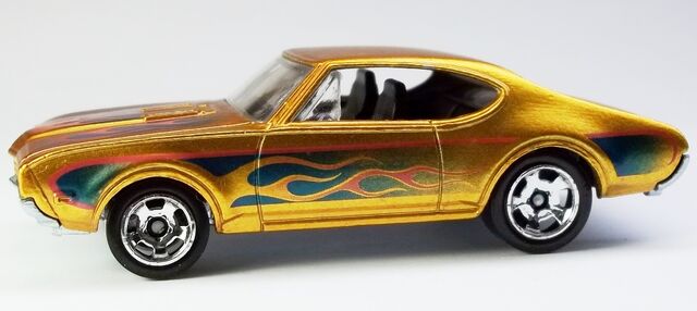 File:HW-2014-Cool Classics--10-'68 Olds 442.jpg