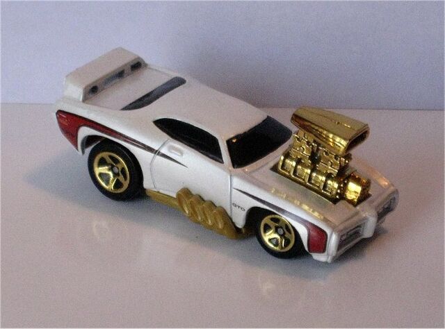 File:69 Pontiac GTO Judge(toon'd).jpg