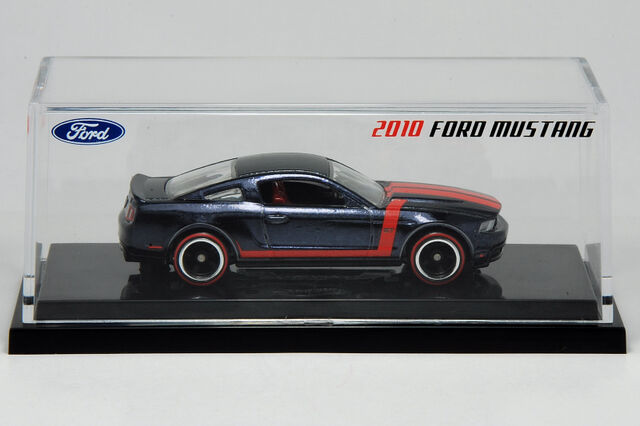 File:2010 Mustang - Box.jpg