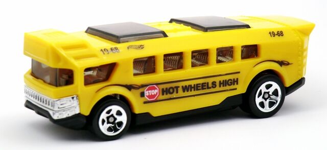 File:Hot Wheels High-2013.jpg