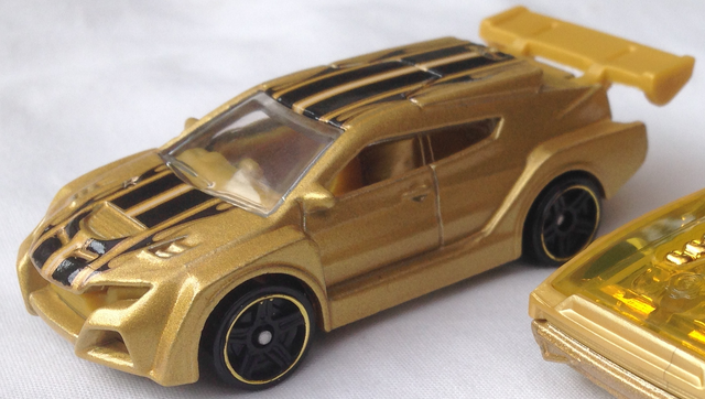 File:Mystery Models Loop Coupe-0.png