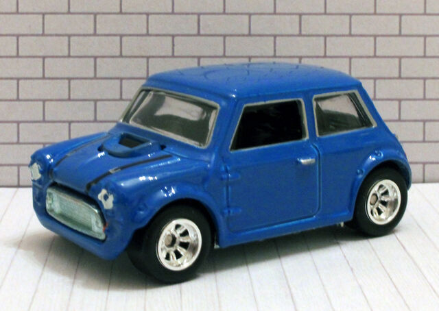 File:Mini Cooper - Retro Entertainment Blue.jpg