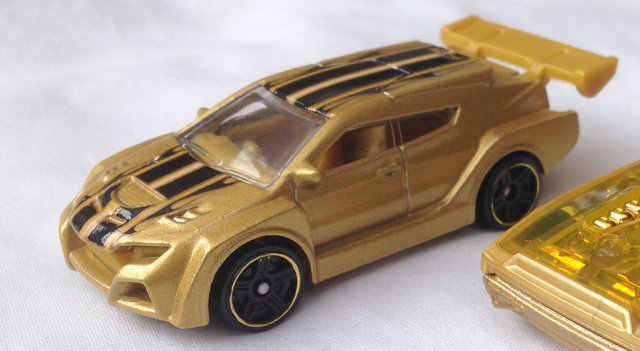 File:Mystery Models Loop Coupe.png