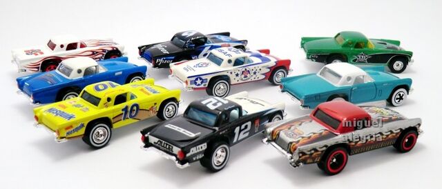 File:'57 T-Bird RR 2014.jpg