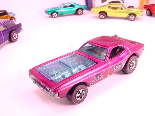 File:1971 Magenta Bye-Focal.jpg