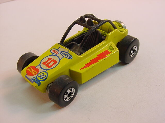 File:Rock buster flyin color yellow BW.jpg