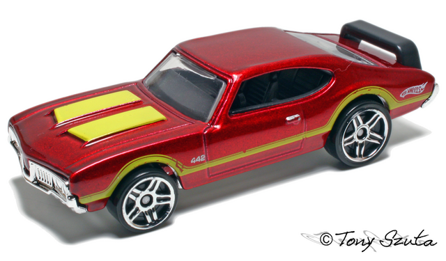 File:Olds 442 red 2010.png
