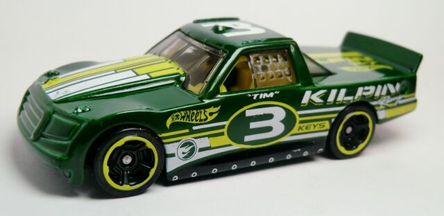 File:Circle Trucker-2013 121 Track Aces.jpg