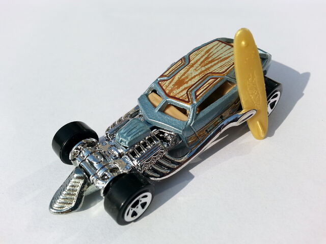 File:Surf Crate deattached surfboard.jpg