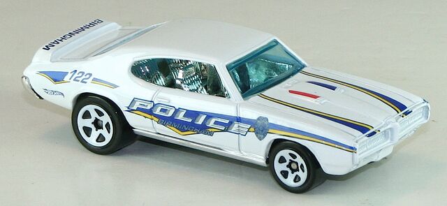 File:2012-165-HWMS05-69PontiacGTOJudge-White.jpg