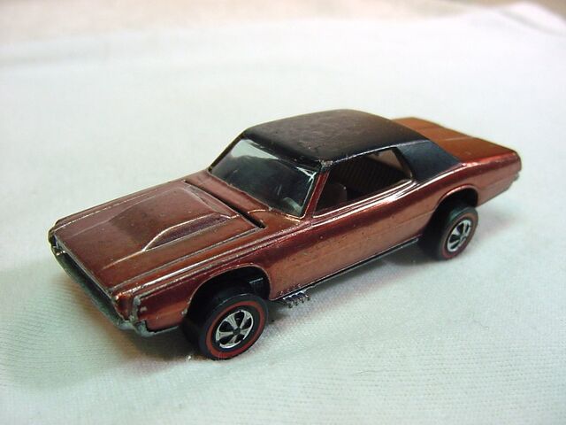 File:1968 TBIRD Copper-Lt brown US dark Int.jpg