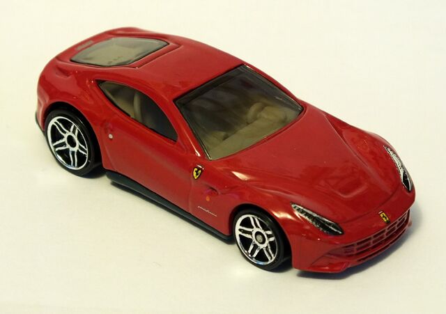 File:2013 Ferrari F12 Berlinetta.jpg
