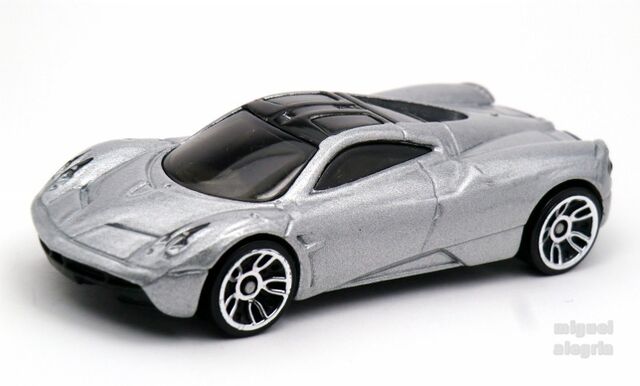 File:Pagani Huayra-2013 008 Grey.jpg