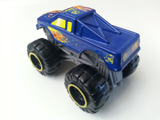 File:Monster Truck rear.jpg