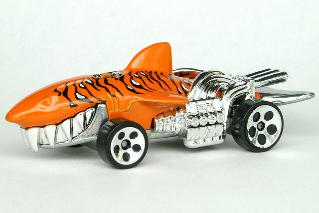 File:Sharkruiser - 7082df.jpg