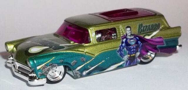 File:HW-DC Comics-8 Crate Delivery-Bizaro.jpg