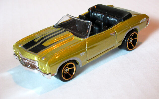 File:70Chevelle2010FTEGoldWhiteTampos.jpg