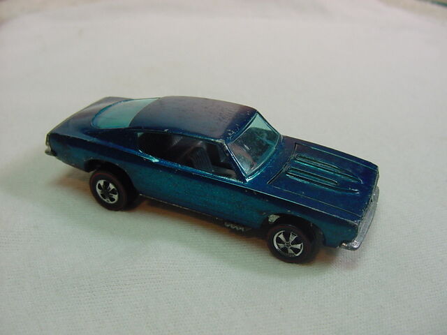 File:Aqua hong kong Cuda.jpg