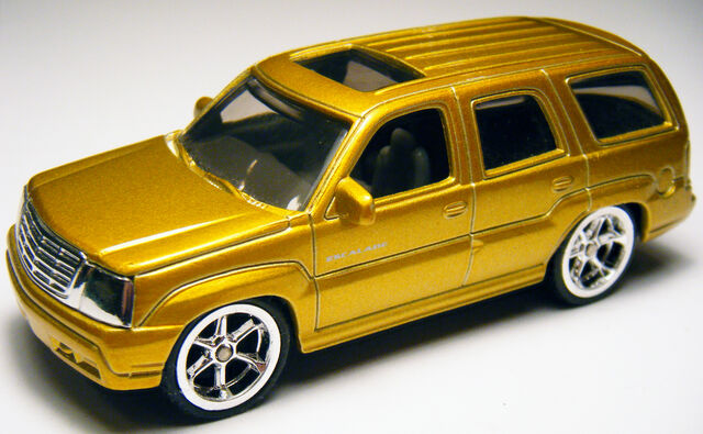 File:Cadillac Escalade - Gold.jpg