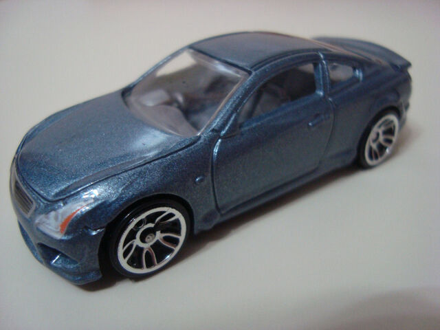 File:2010-10 Infiniti G37.jpg