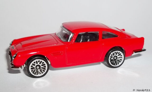 File:HW-2016-101-Aston Martin 1963 DB5-ThenAndNow.jpg