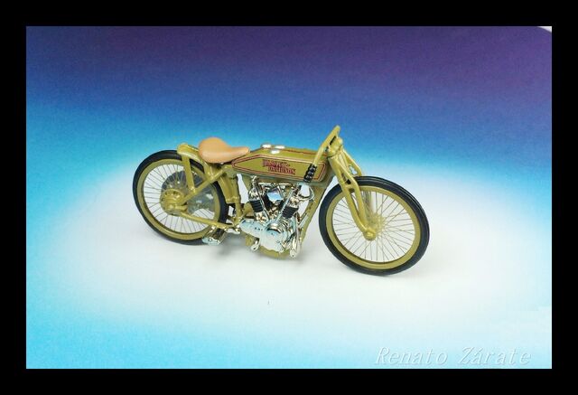 File:Harley-Davidson 1920 100-mph-1999.jpg