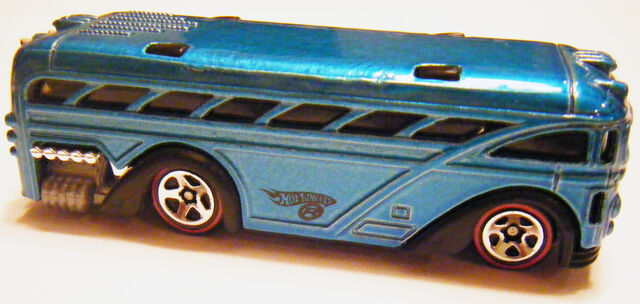 File:Surfin School Bus - RL kmart.jpg