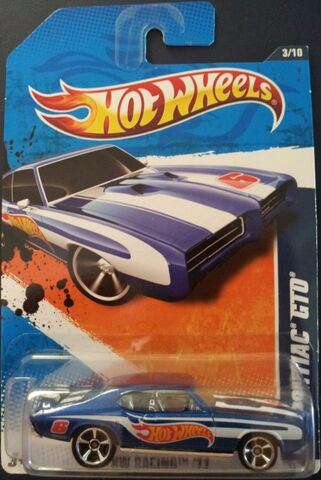 File:HW-2011 '69 Pontiac GTO.jpg