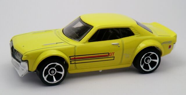 File:'70 Toyota Celica-2013 001 Yellow.jpg