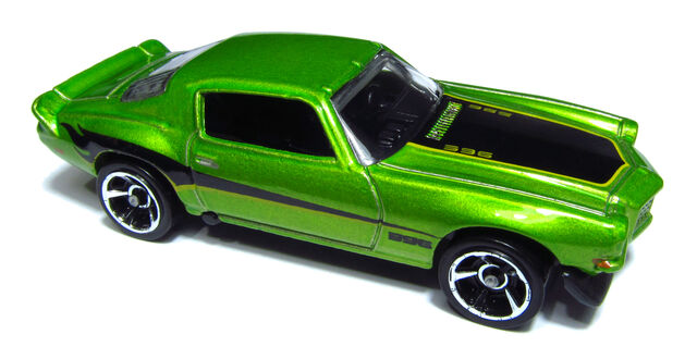 File:2014 BFF08 70 Camaro.jpg