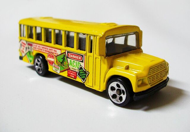 File:School Bus Mixed Signals.jpg