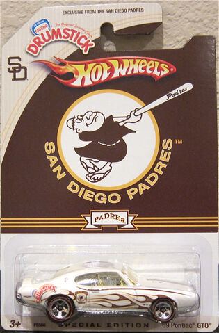 File:09padres.jpg