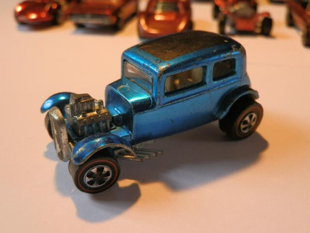 File:32' Ford Vicky.jpg
