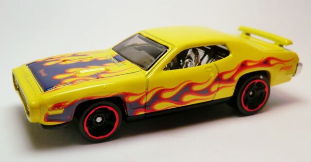 File:'71 Plymouth Road Runner-2013 215 Heat Flee.jpg