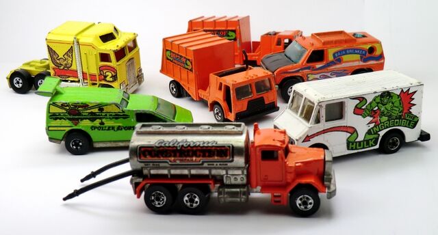 File:Trucks miguel alegria.jpg